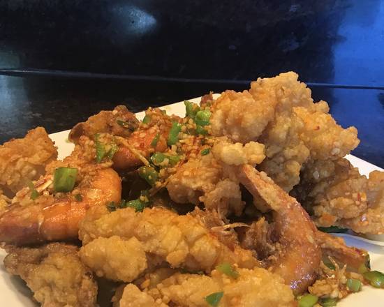 56. Fried Seafood Combo with Spicy Salt 椒盐三鲜